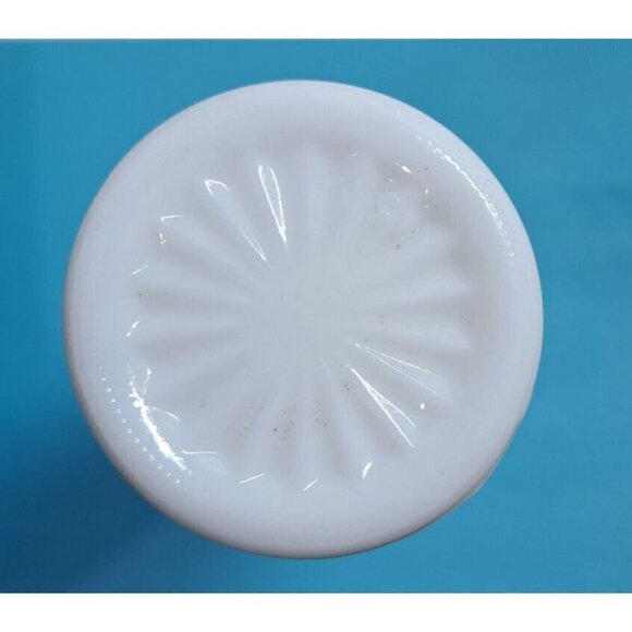 Anchor Hocking 6" Stars and Bars Milk Glass Bud Vase - Picture 5 of 6